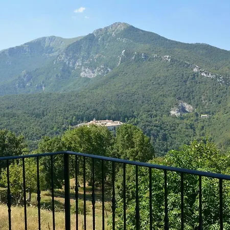 Foresteria Della Certosa 住宿加早餐酒店 Collepardo