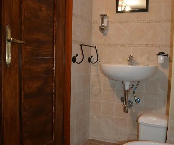 Foresteria Della Certosa 住宿加早餐酒店 Collepardo